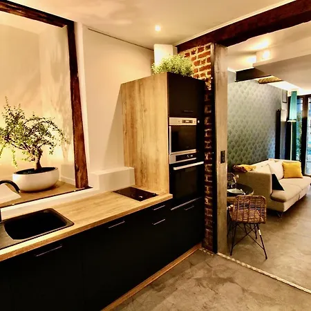 L'atelier 1742 - Atypique Jacuzzi Centre Ruan